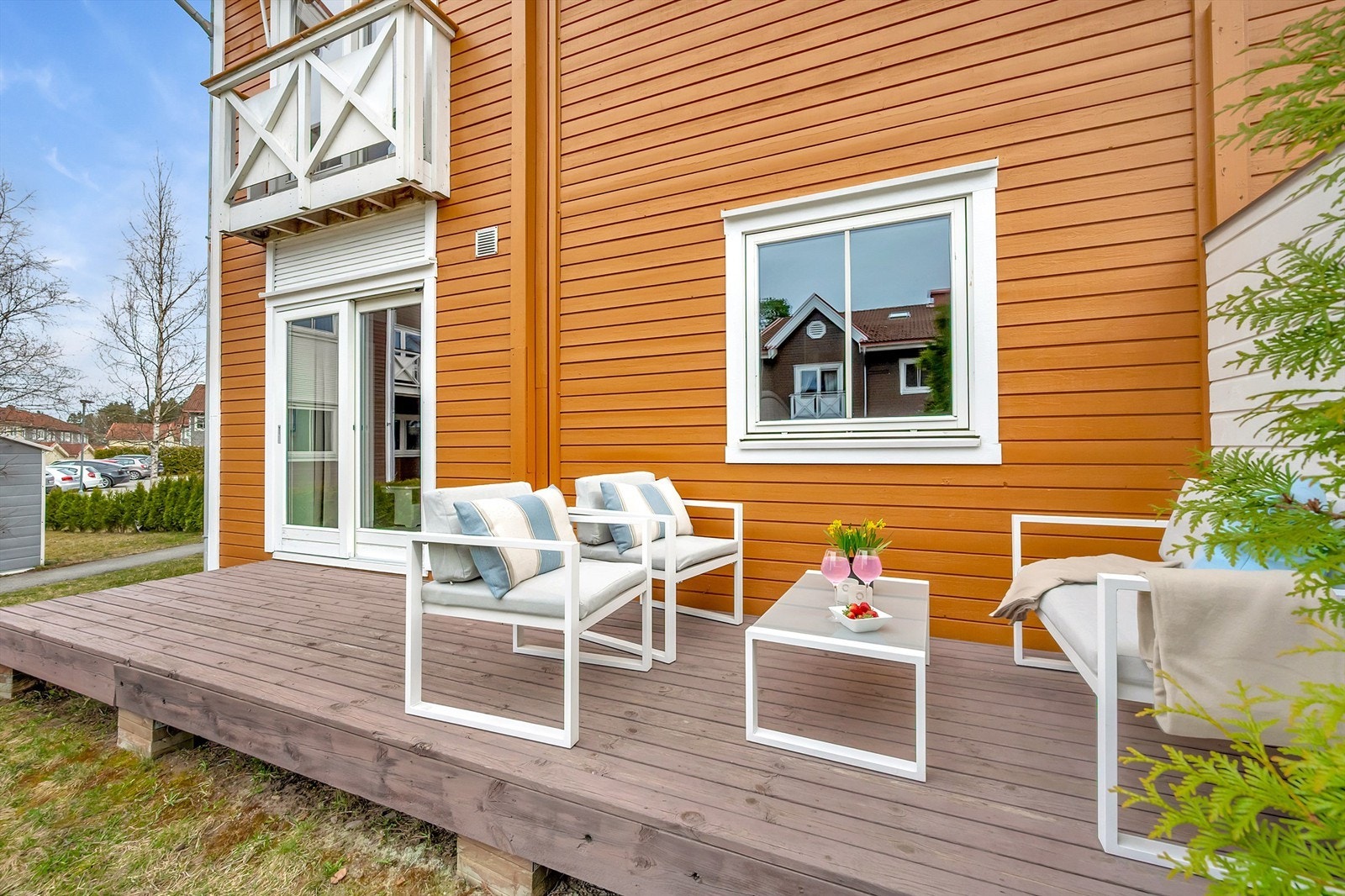 Lys og lekker 2-roms selveierleilighet med terrasse og garasje Galleribilde