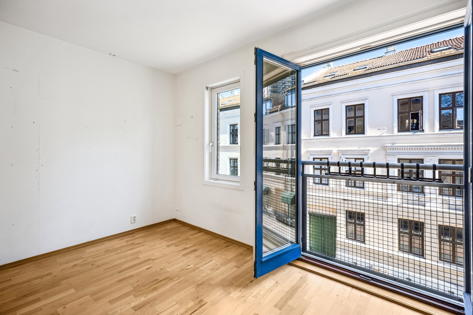 Fransk balkong på kjøkkenet Galleribilde