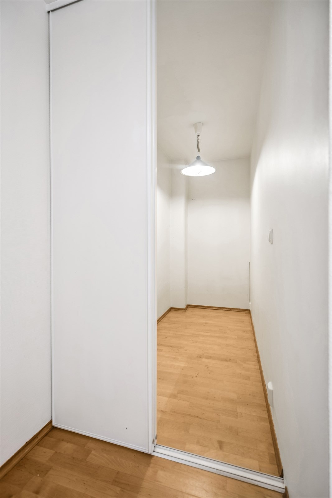 Garderobe Galleribilde