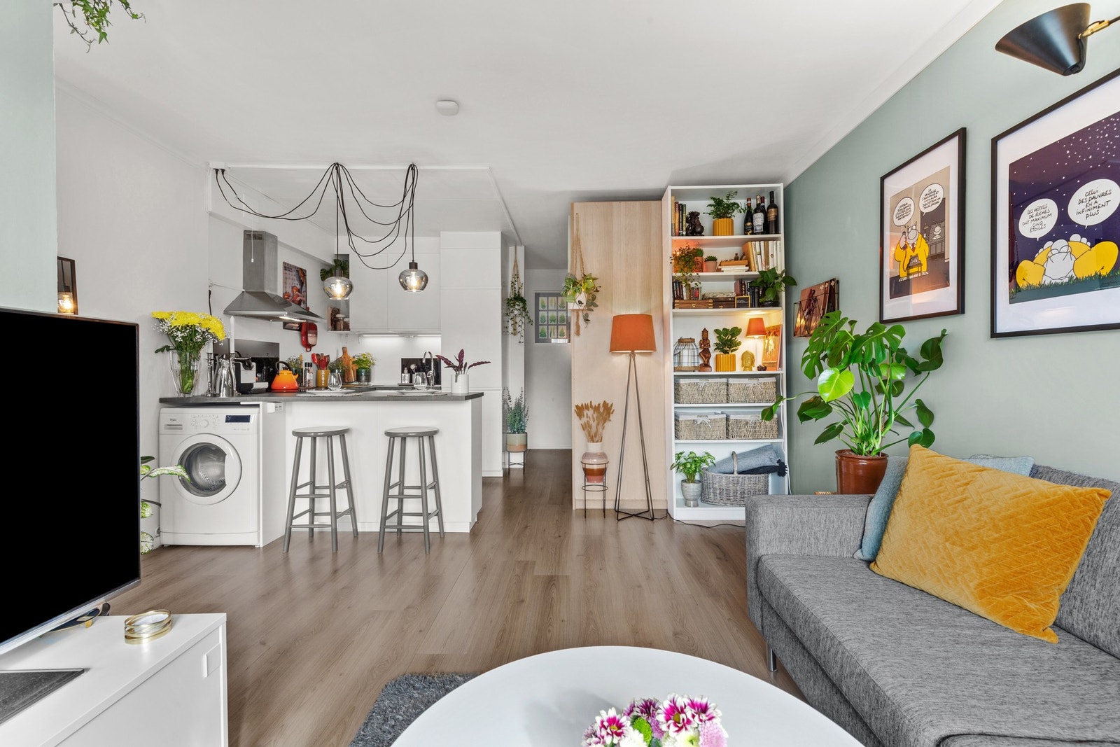 Kjøkkenet er nytt fra 2017 og fremstår som stilrent og moderne. Galleribilde