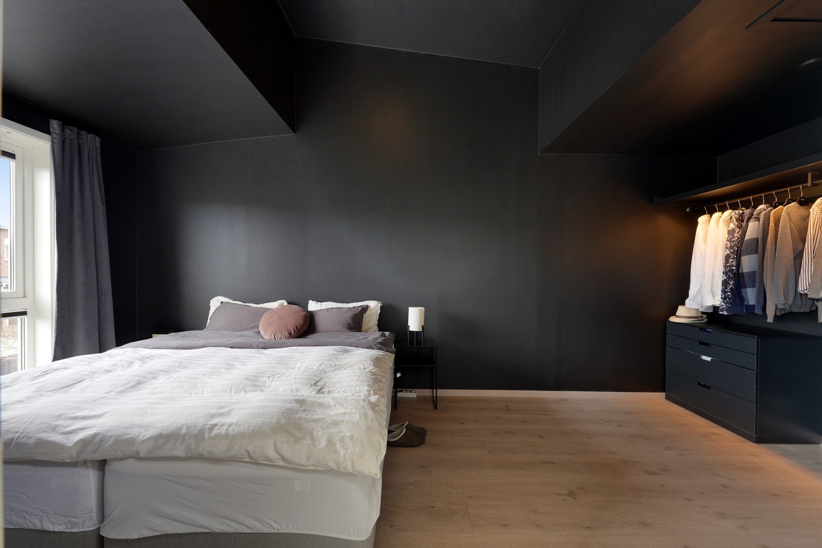 Romslig hovedsoverom. Galleribilde