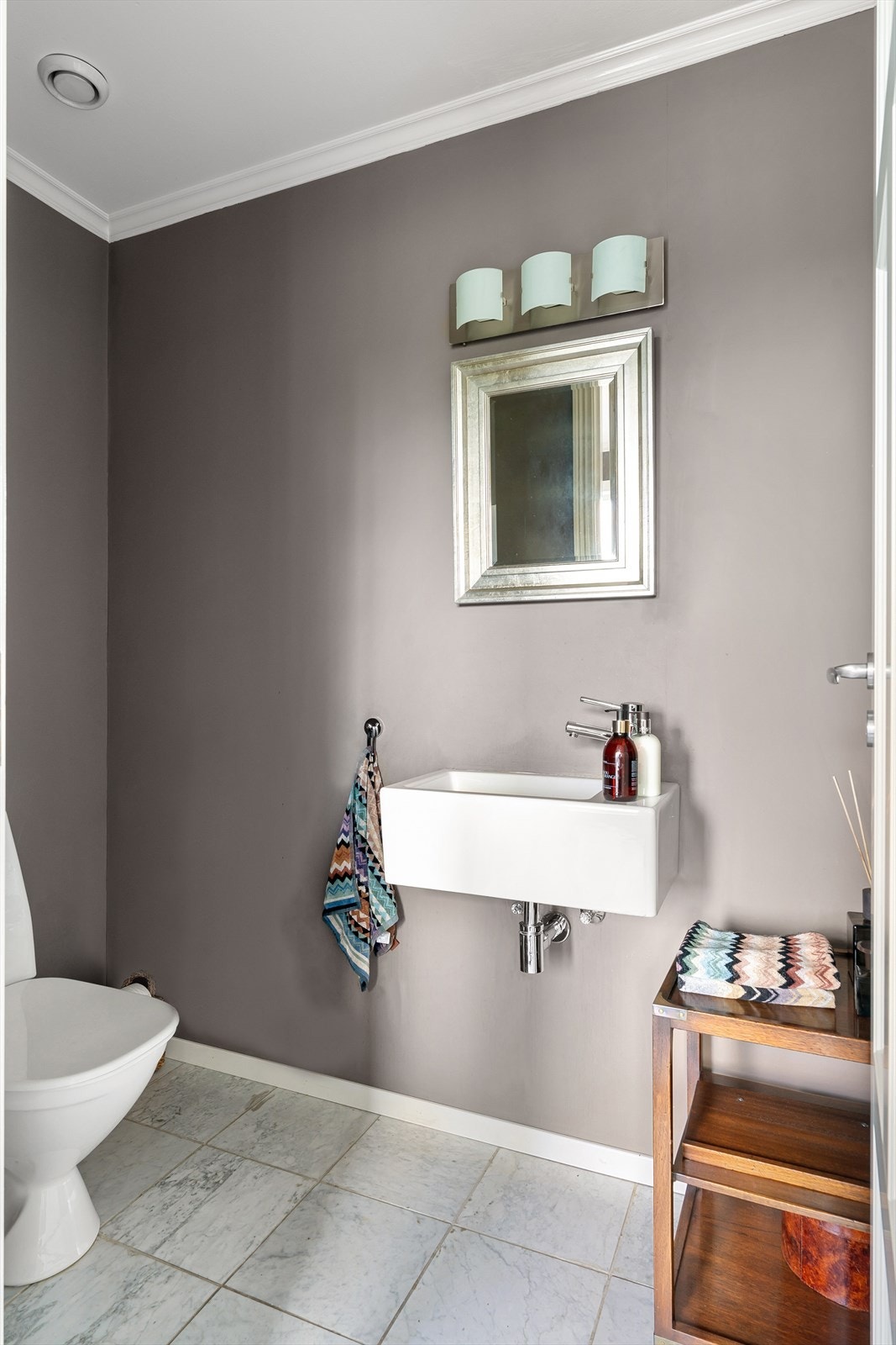 Praktisk gjeste-wc Galleribilde