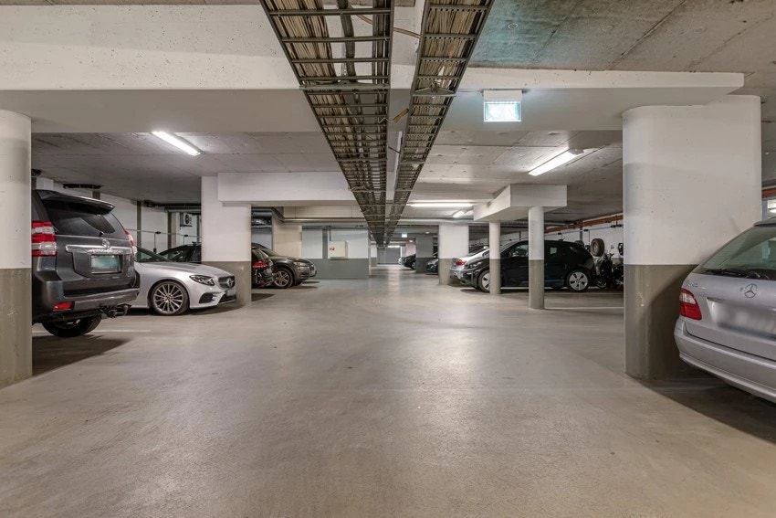 I tilegg disponerer leiligheten en kjellerbod på 5 kvm. Galleribilde