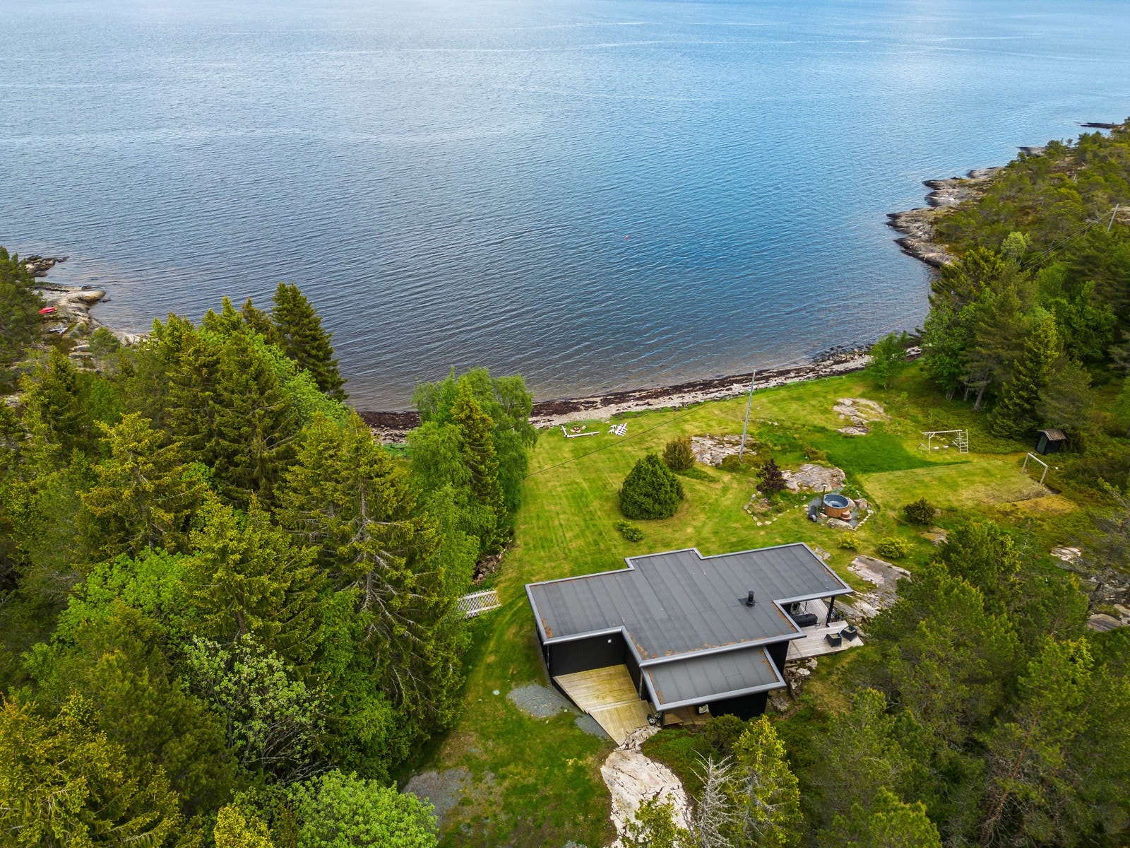 Dronefoto av eiendommen Galleribilde