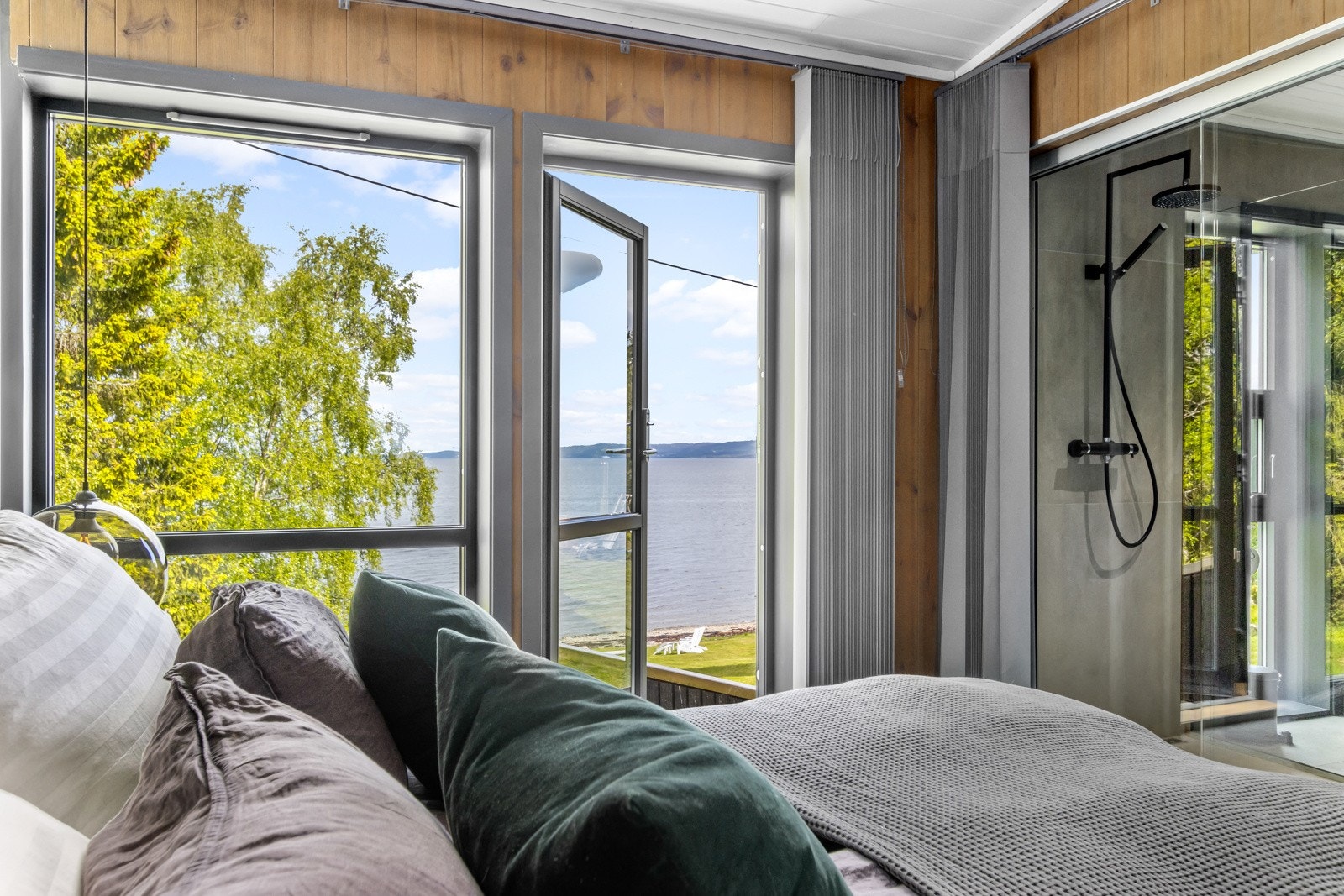 Her våkner du opp med sjøen som nærmeste nabo Galleribilde