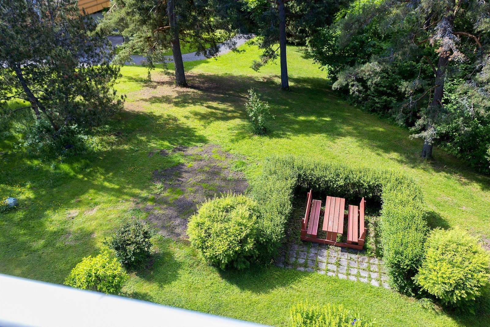 Flotte og grønne uteområder hvor man kan nyte varme sommerdager Galleribilde