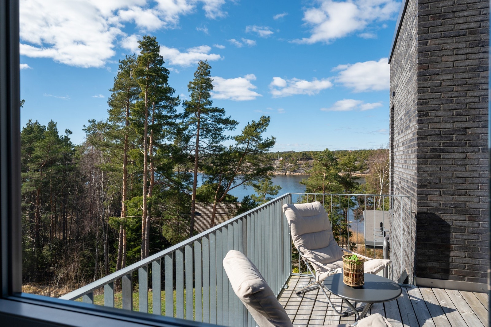 Dette er sjeldent god utsikt fra hjemmekontoret. Galleribilde