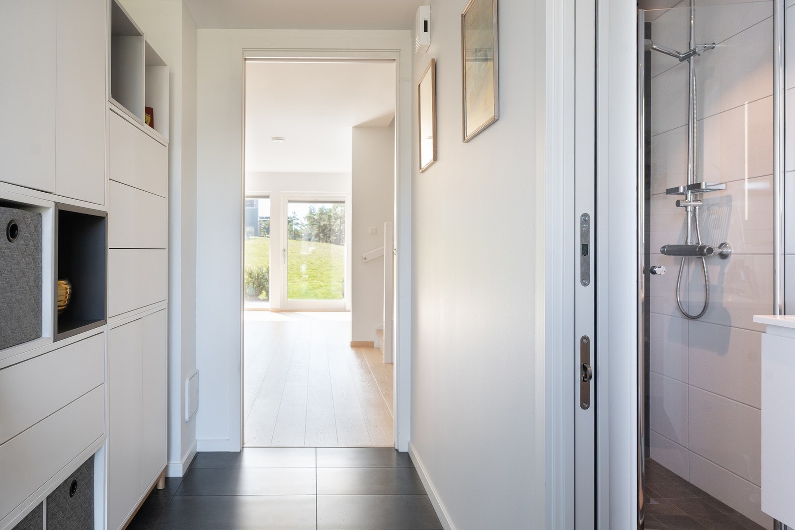 Entrè med adgang til bad. Galleribilde