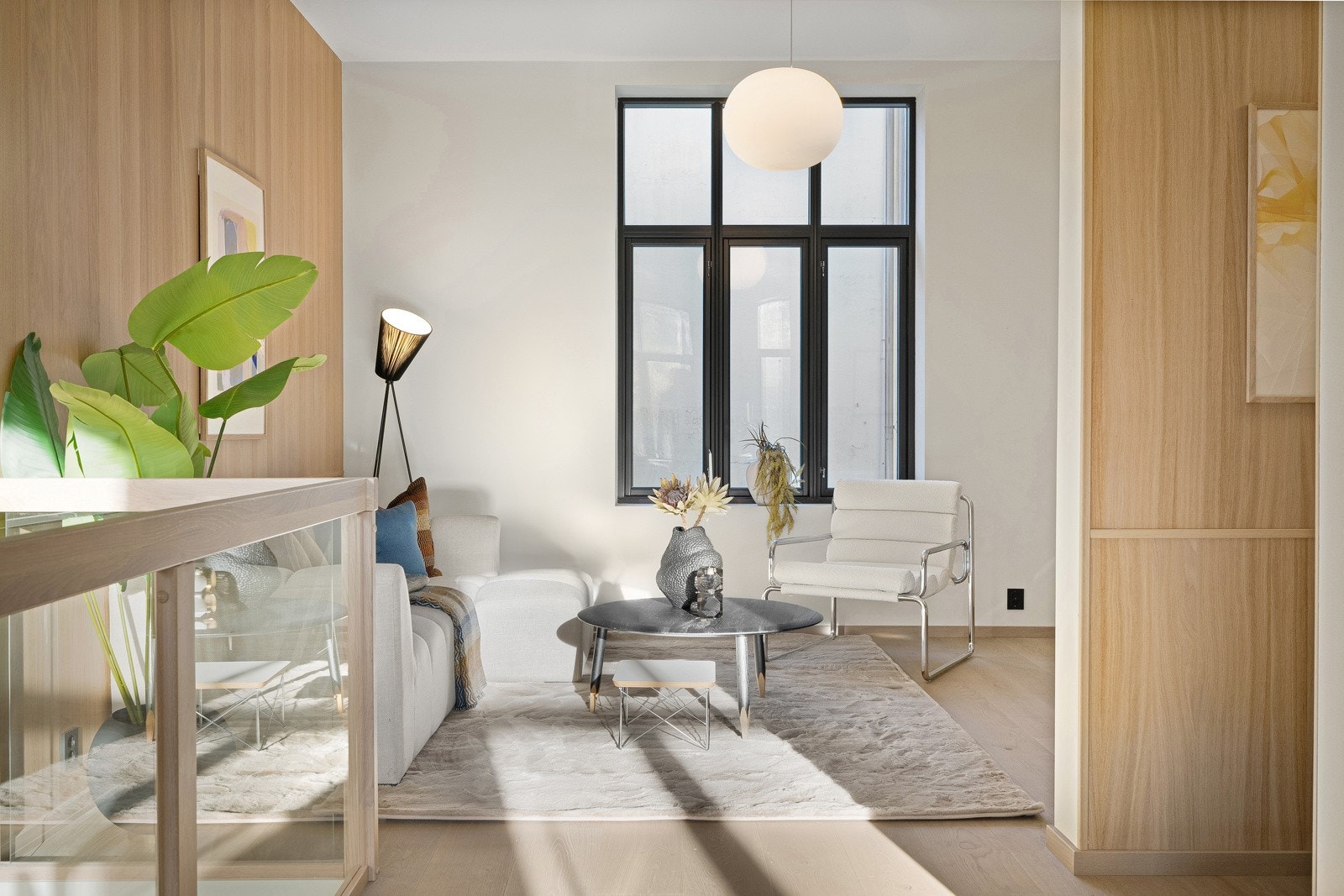 Bygget har et seriekoblet brannvarslingsanlegg og det er montert balansert ventilasjonsanlegg i hver leilighet. Galleribilde