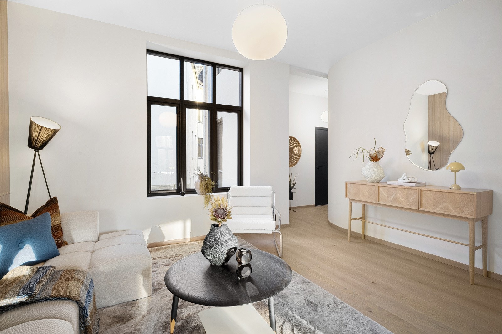 Buede linjer før overgang til soverom, baderom og vaskerom. Galleribilde