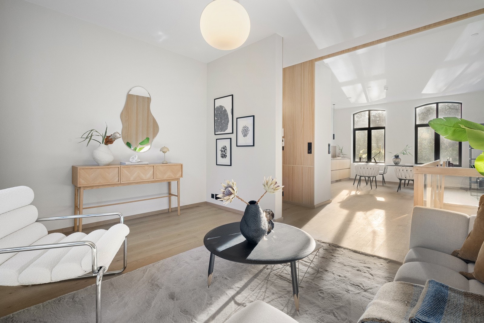 Det er montert sprinkleranlegg i hele bygården, og det er skulte dyser i de fleste rom. Galleribilde