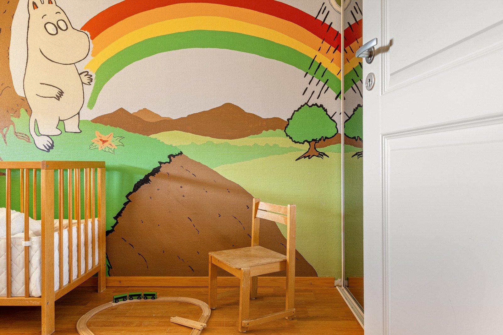 Begge soverommene er av god størrelse med flere møblerings muligheter. Galleribilde