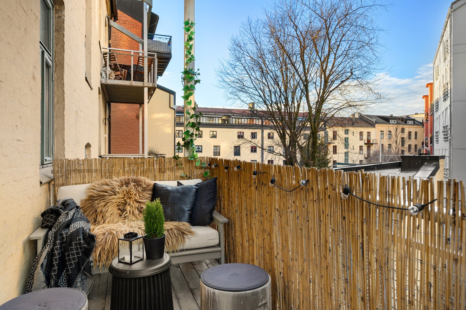 - 6 m² vestvendt balkong med ettermiddags- og kveldssol - Galleribilde