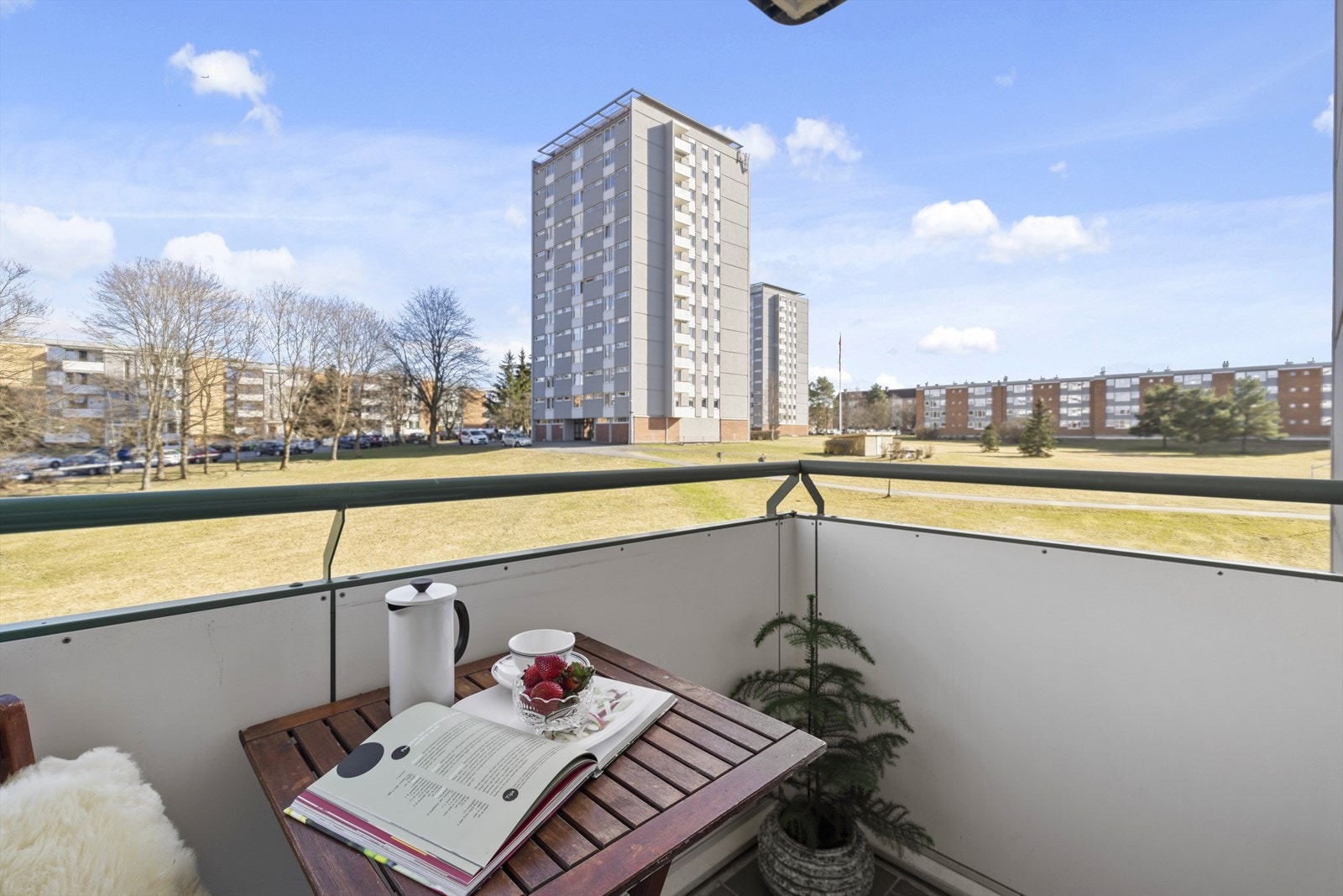 Det er plass til å innrede med sittegruppe, samt annet ønsket interiør. Galleribilde