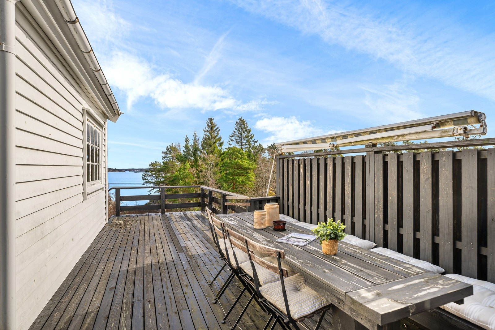 God plass til både familie og venner på de store terrassene Galleribilde