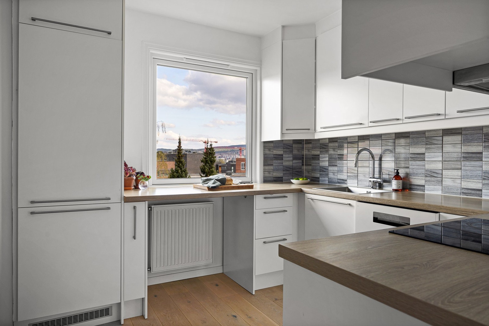 Stilrent, separat kjøkken fra 2017. Galleribilde