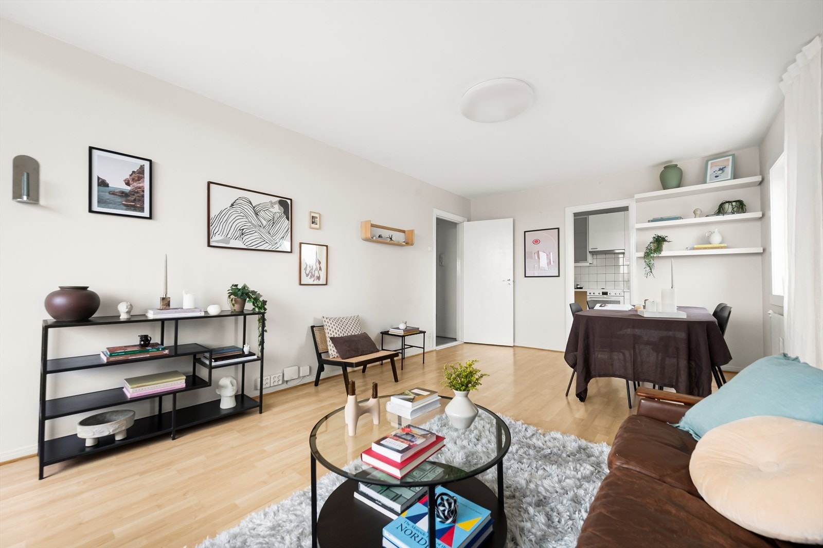 Det er mulighet for å etablere et ekstra soverom (undersøkelser/godkjennelser må selv innhentes) Galleribilde