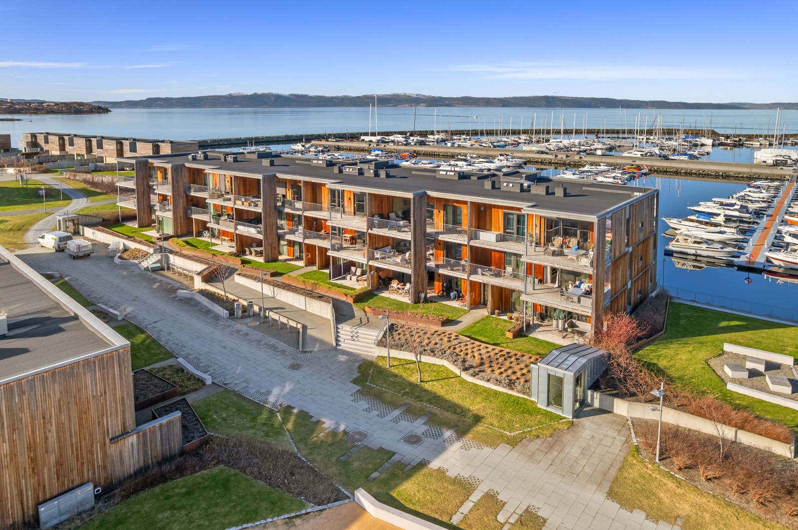 Fantastisk beliggenhet helt ytterst på Grilstad Marina. Galleribilde