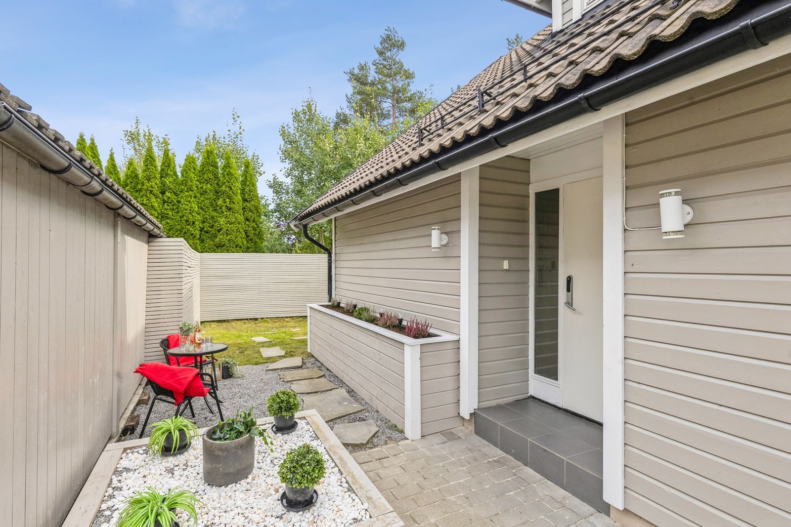 Pent opparbeidet inngangsparti Galleribilde