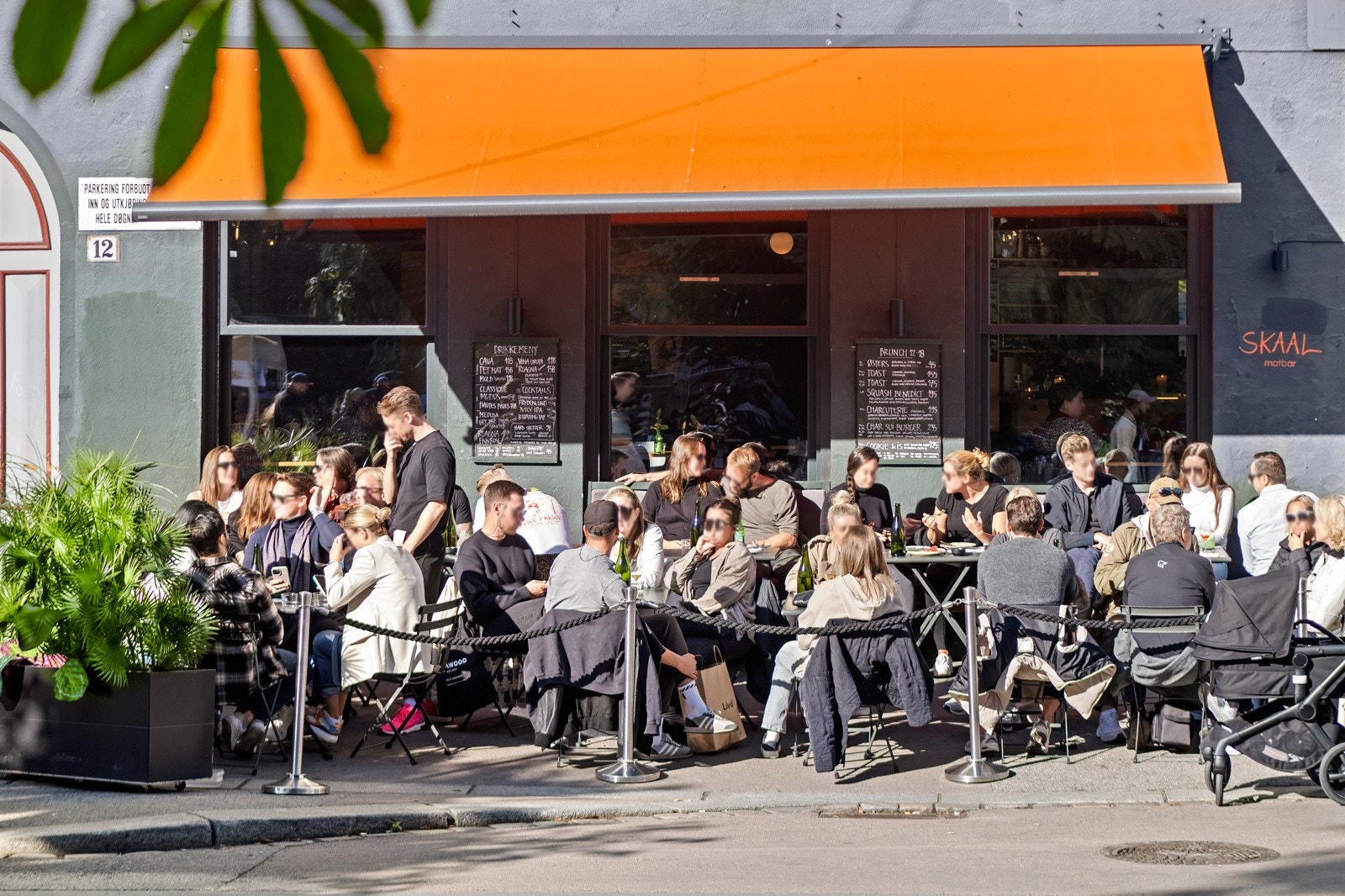 I nærheten finner du det yrende og spennende livet på løkka, som tilbyr flotte resturanter og vinbarer. Galleribilde