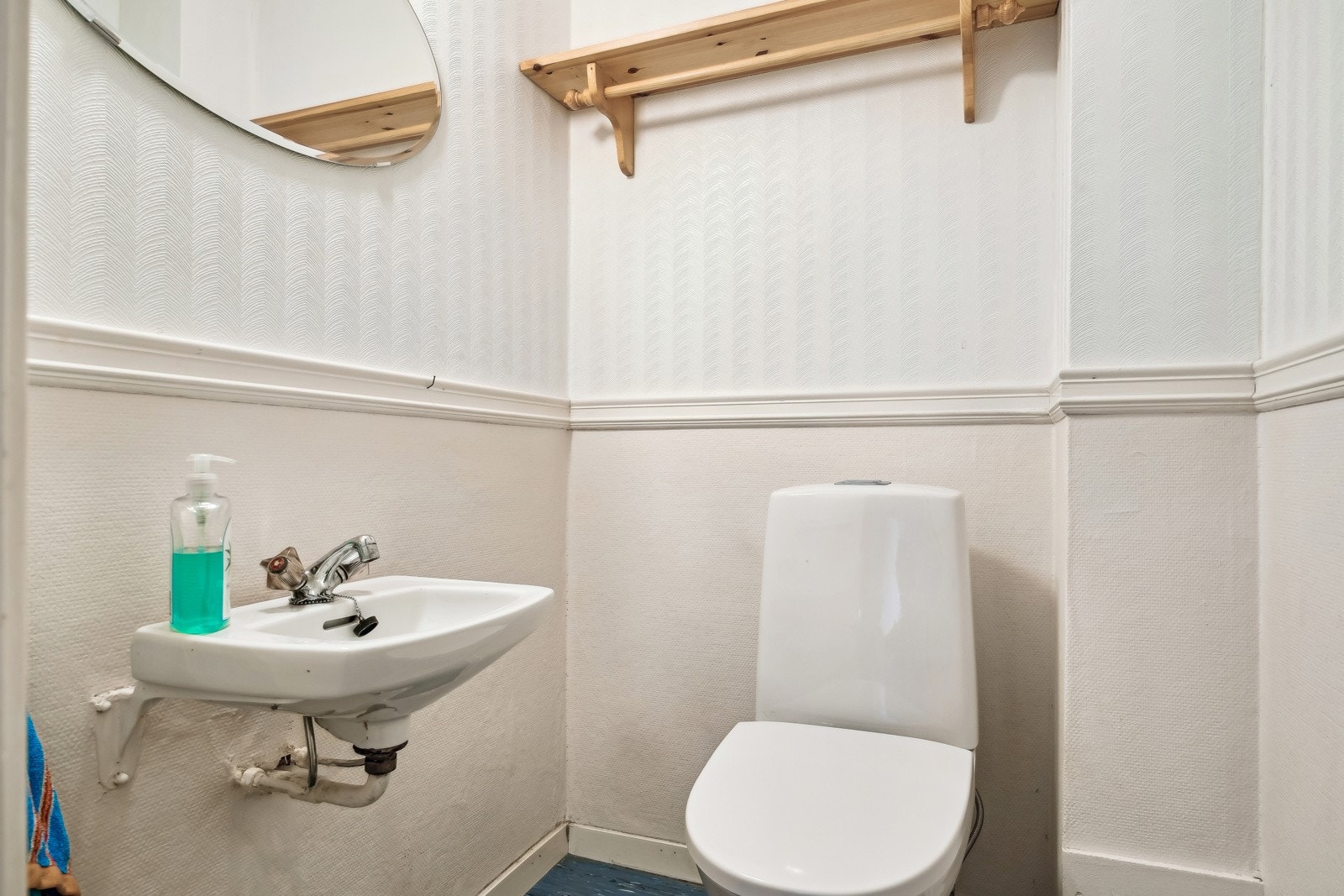 Praktisk separat toalett. Galleribilde