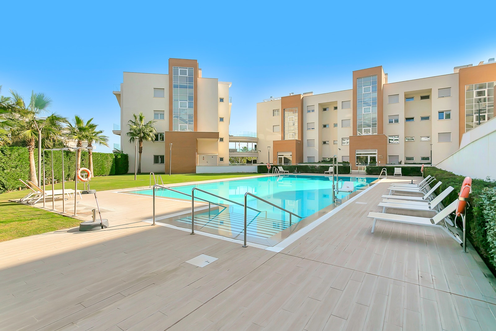 Svømmebasseng på 20 meter i lengden. Galleribilde