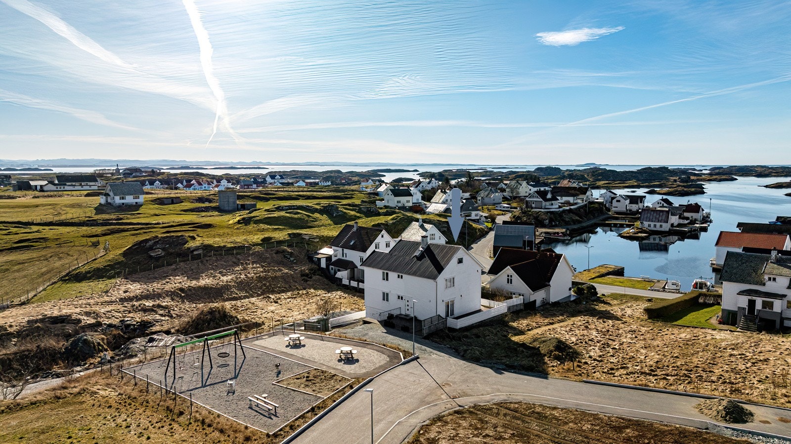 Skjeraveien 75 presenteres av EIE eiendomsmegling v/ Torbjørn Lie - Eiendomsmegler MNEF/Salgsleder/Partner. Galleribilde