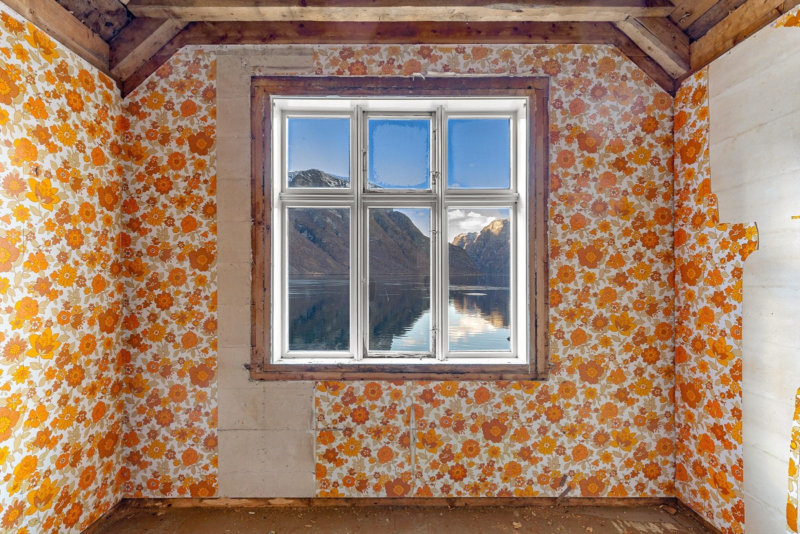 Soverom med utsikt mot fjorden. Galleribilde