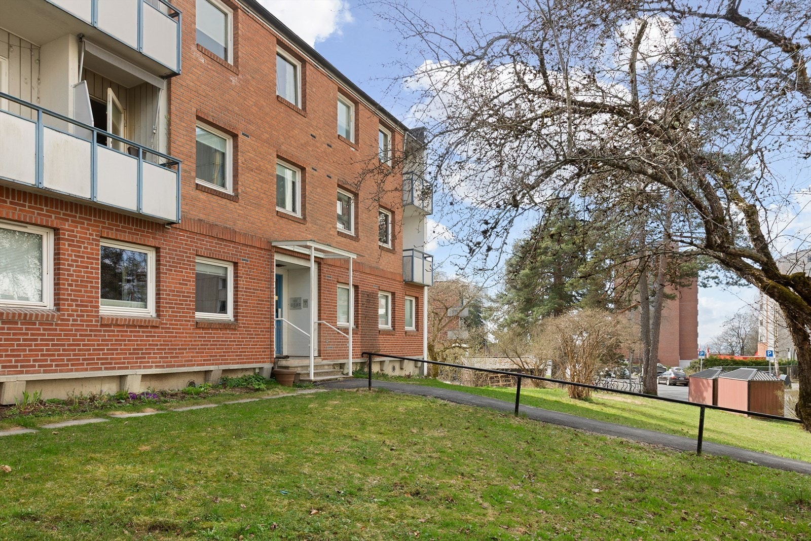 Leiligheten ligger i et attraktivt og populært område øverst på Kringsjå med fantastiske turmuligheter, sommer som vinter. Galleribilde