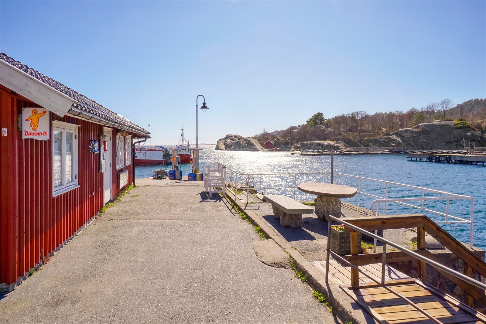 Fra Ula Galleribilde