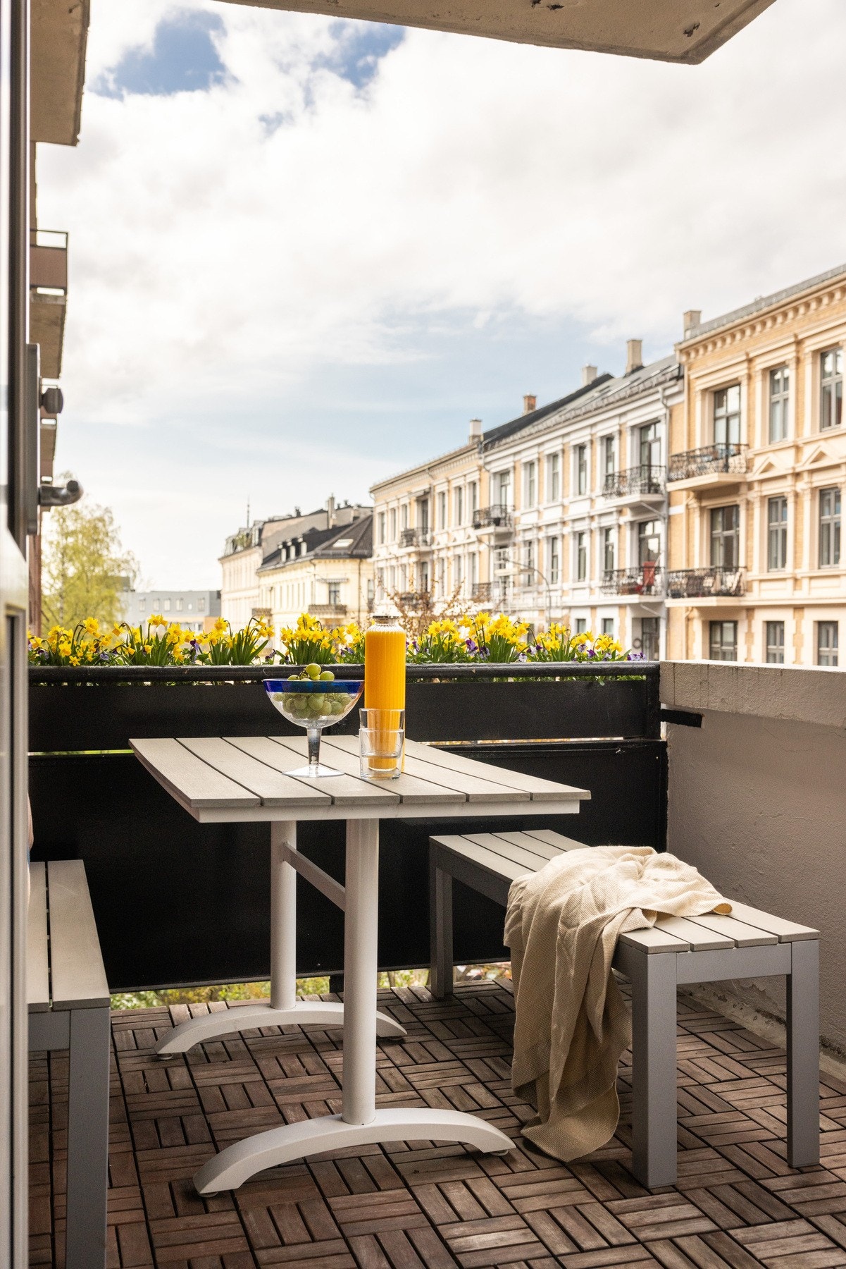Fra stuen er det adkomst til en nydelig, vestvendt balkong. Galleribilde