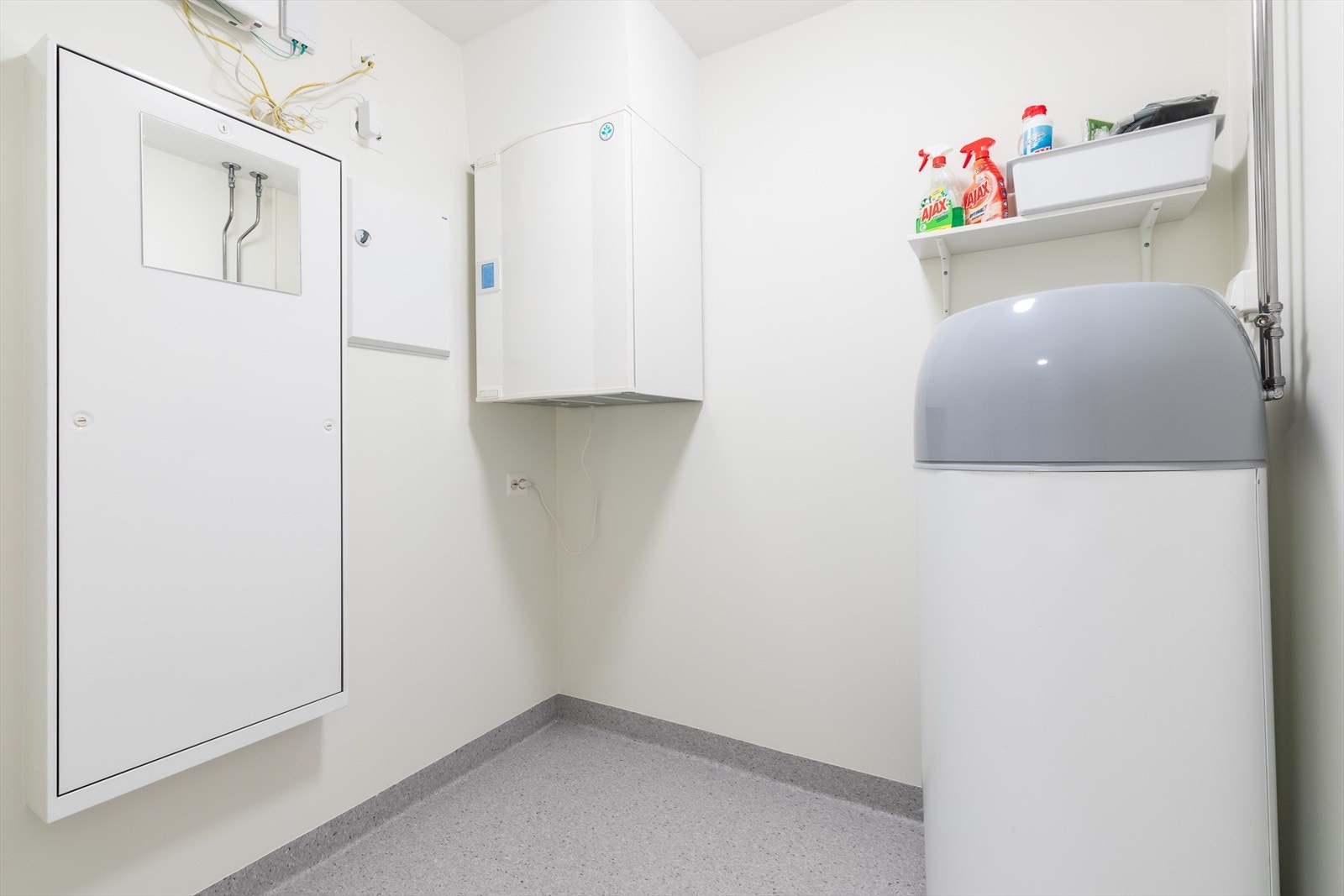 Bod/teknisk rom. Balansert ventilasjonsanlegg. Årsabonnement til filter i ventilasjonsanlegget inngår i felleskostnader. Galleribilde