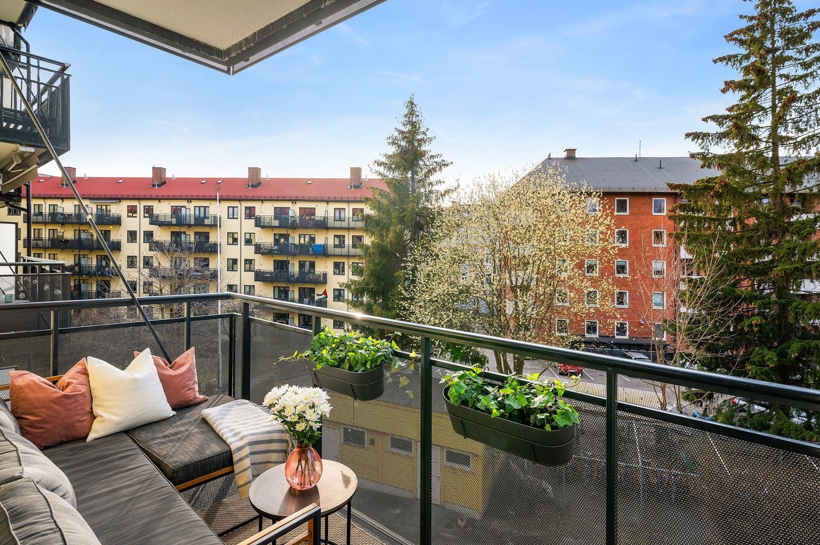 Krogsveen v/Nhut Nam Huynh har gleden av å presentere Fagerheimgata 10. Galleribilde