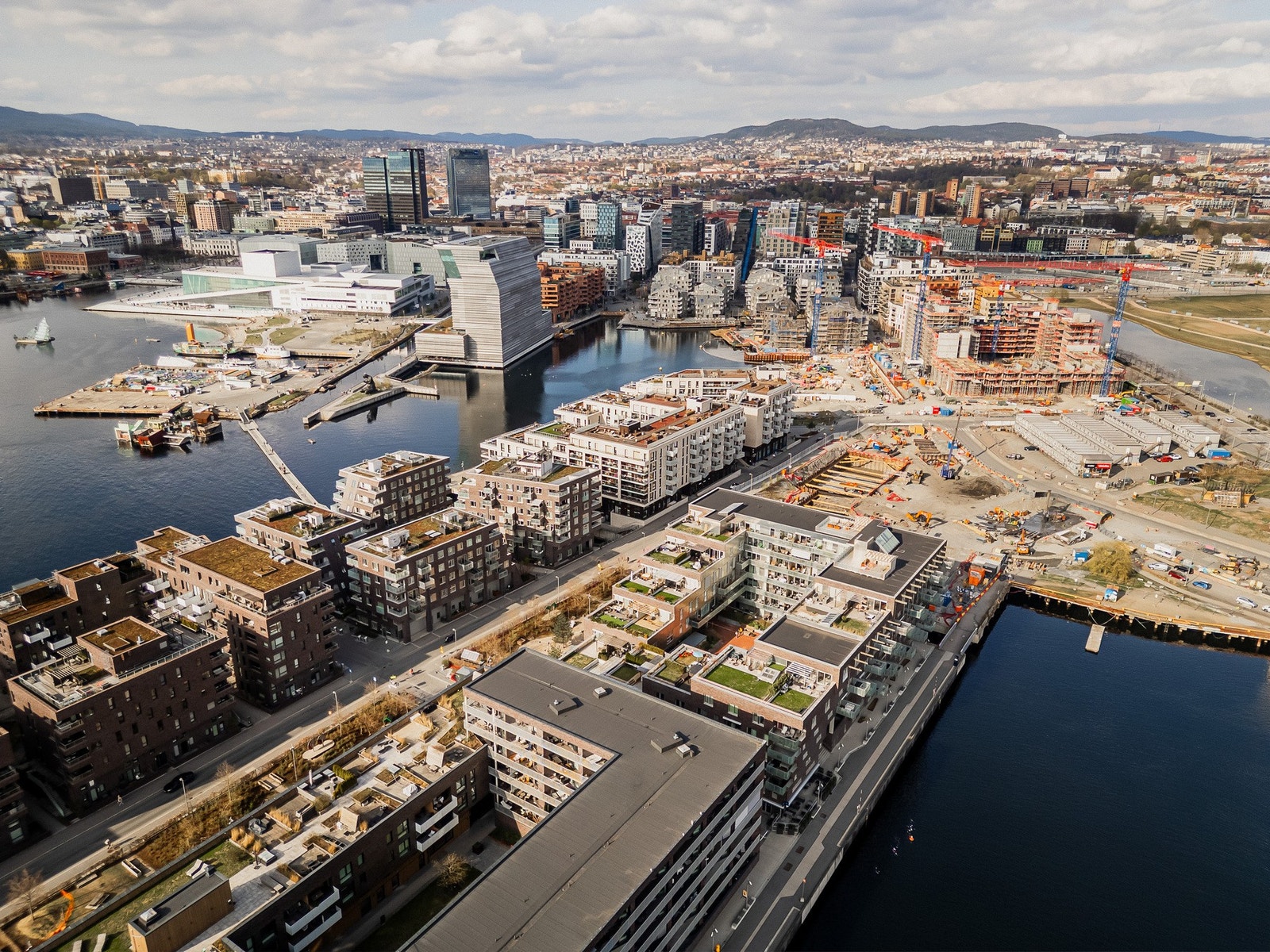 Nærhet til både fjorden og sentrum. Galleribilde