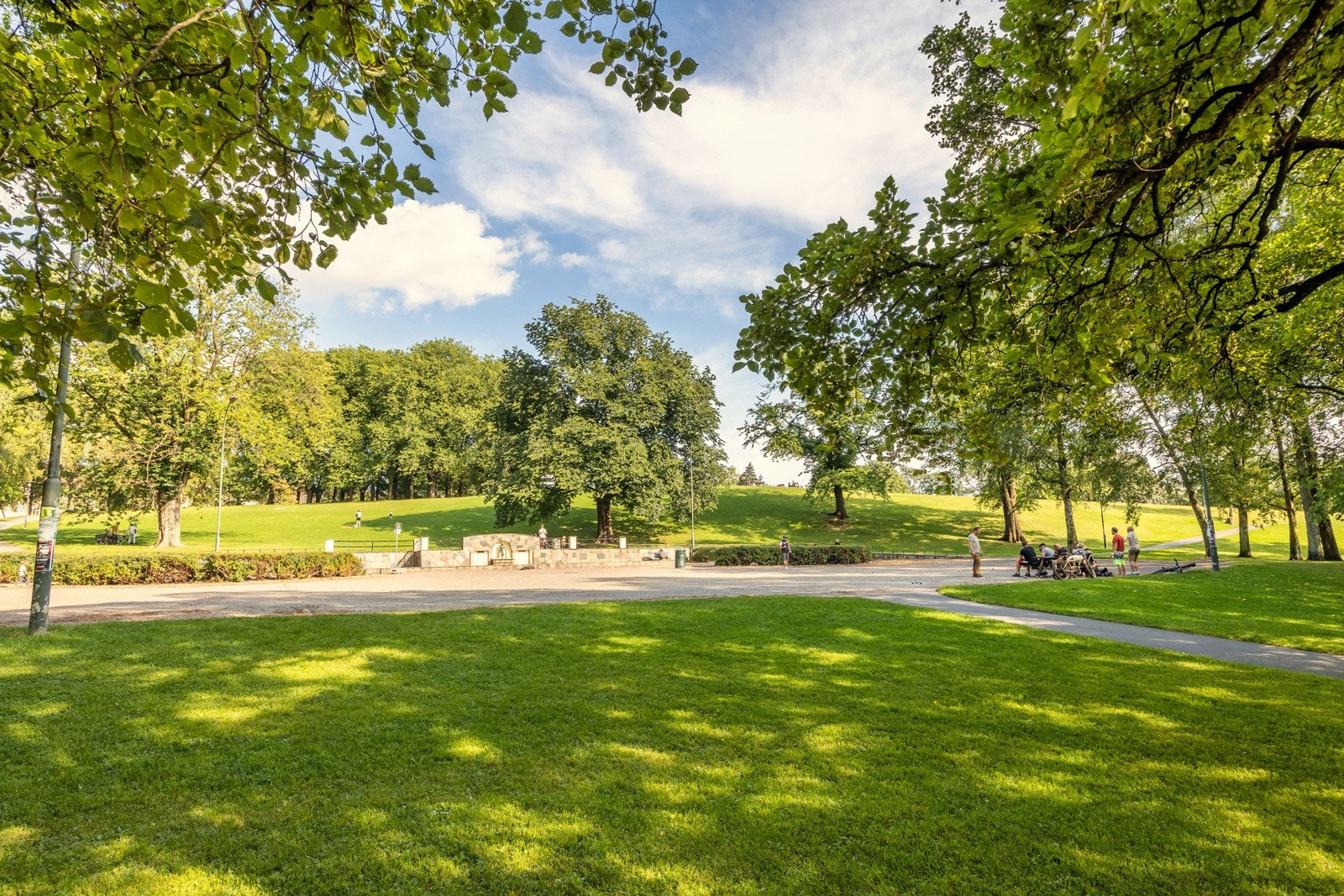 Torshovdalen ligger rett i nærheten og er perfekt for en spasertur. Galleribilde