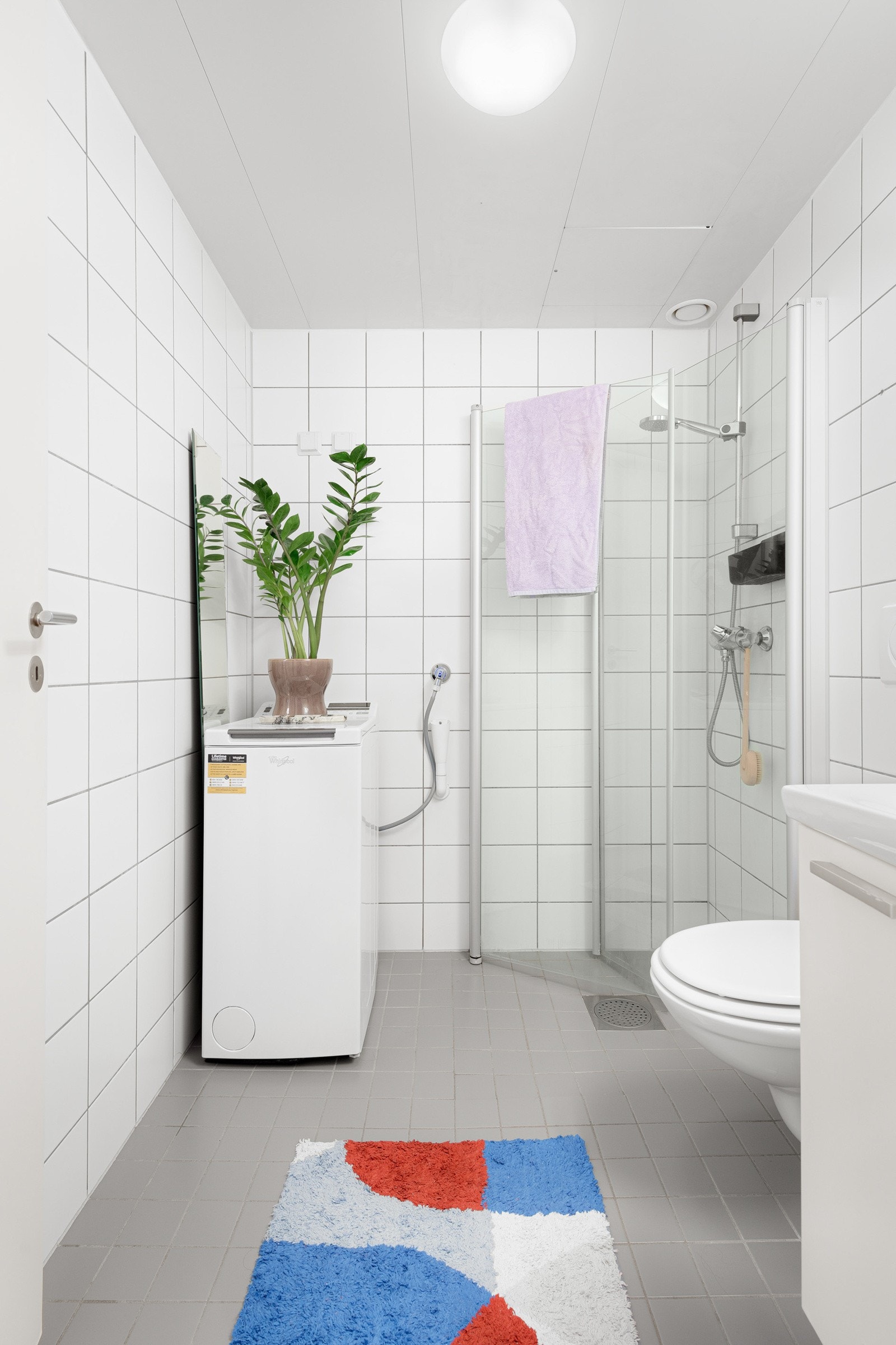 Opplegg for vaskemaskin og varmekabler i gulv Galleribilde