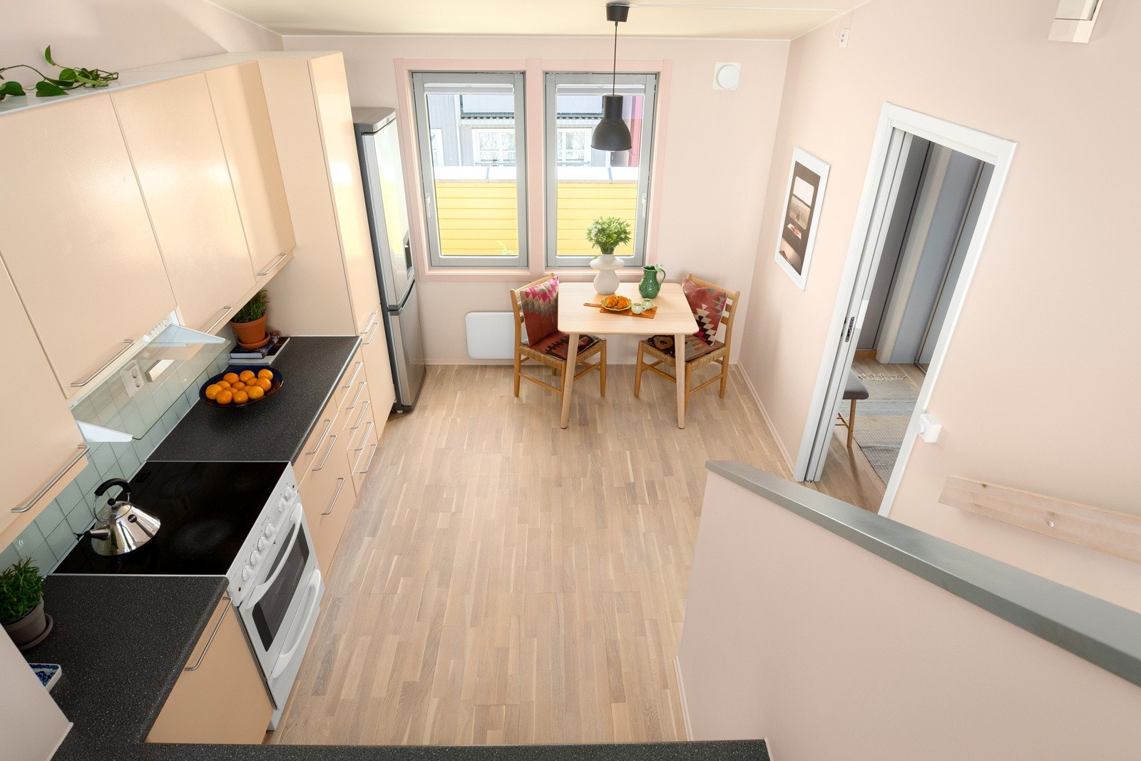 Kjøkken sett fra stueplan Galleribilde