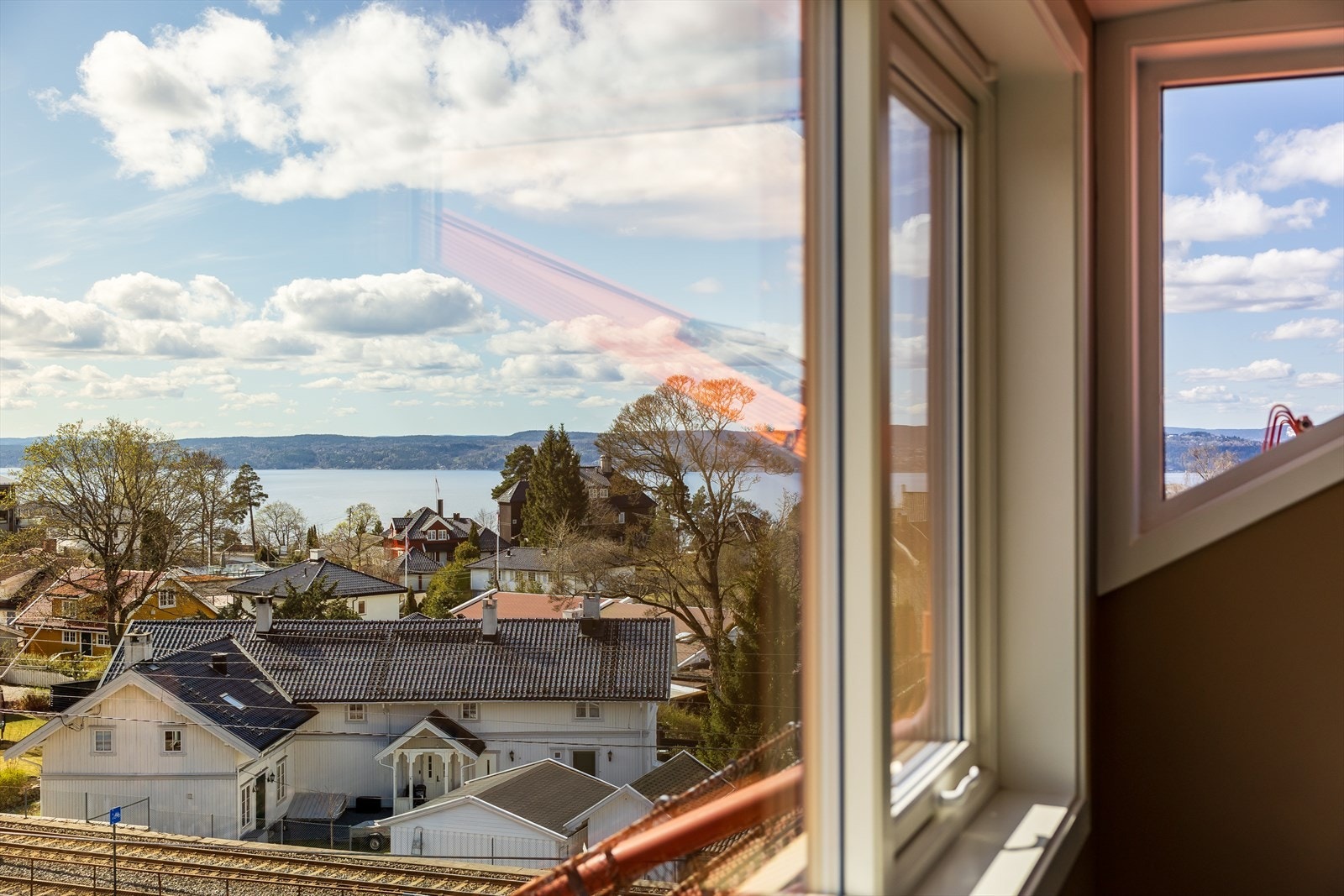 Nydelig sjøutsikt fra boligen Galleribilde