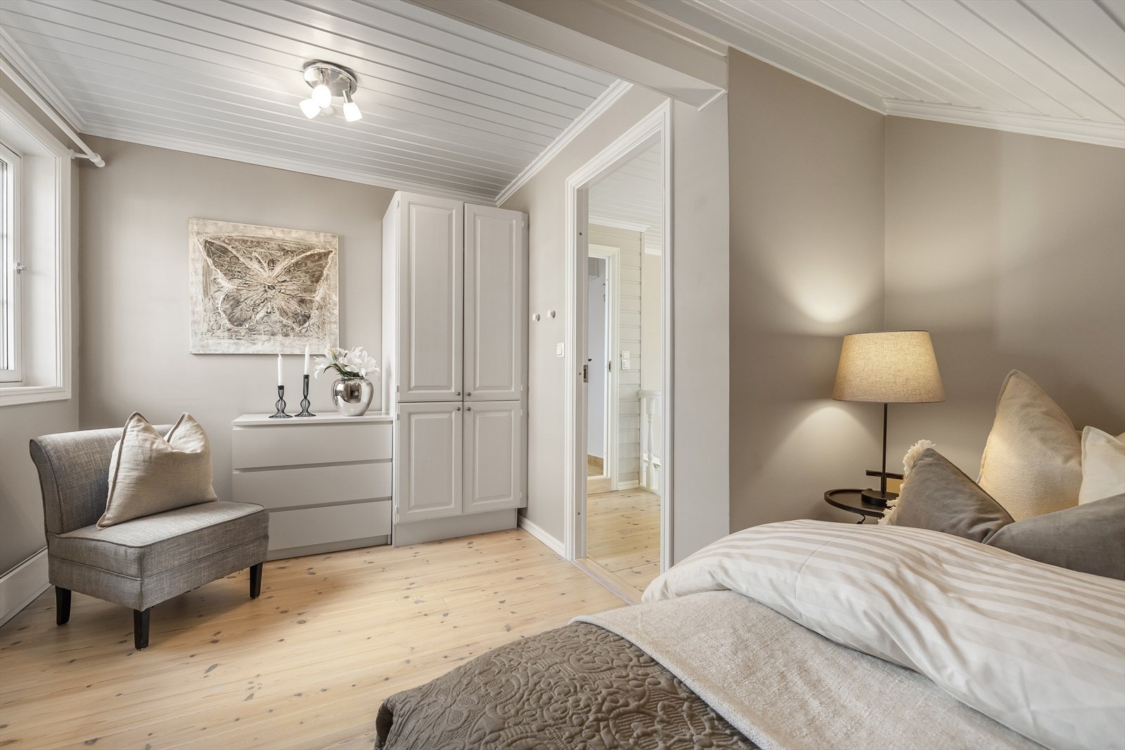 I boligens 2. etasje finner man tre pene soverom. Galleribilde