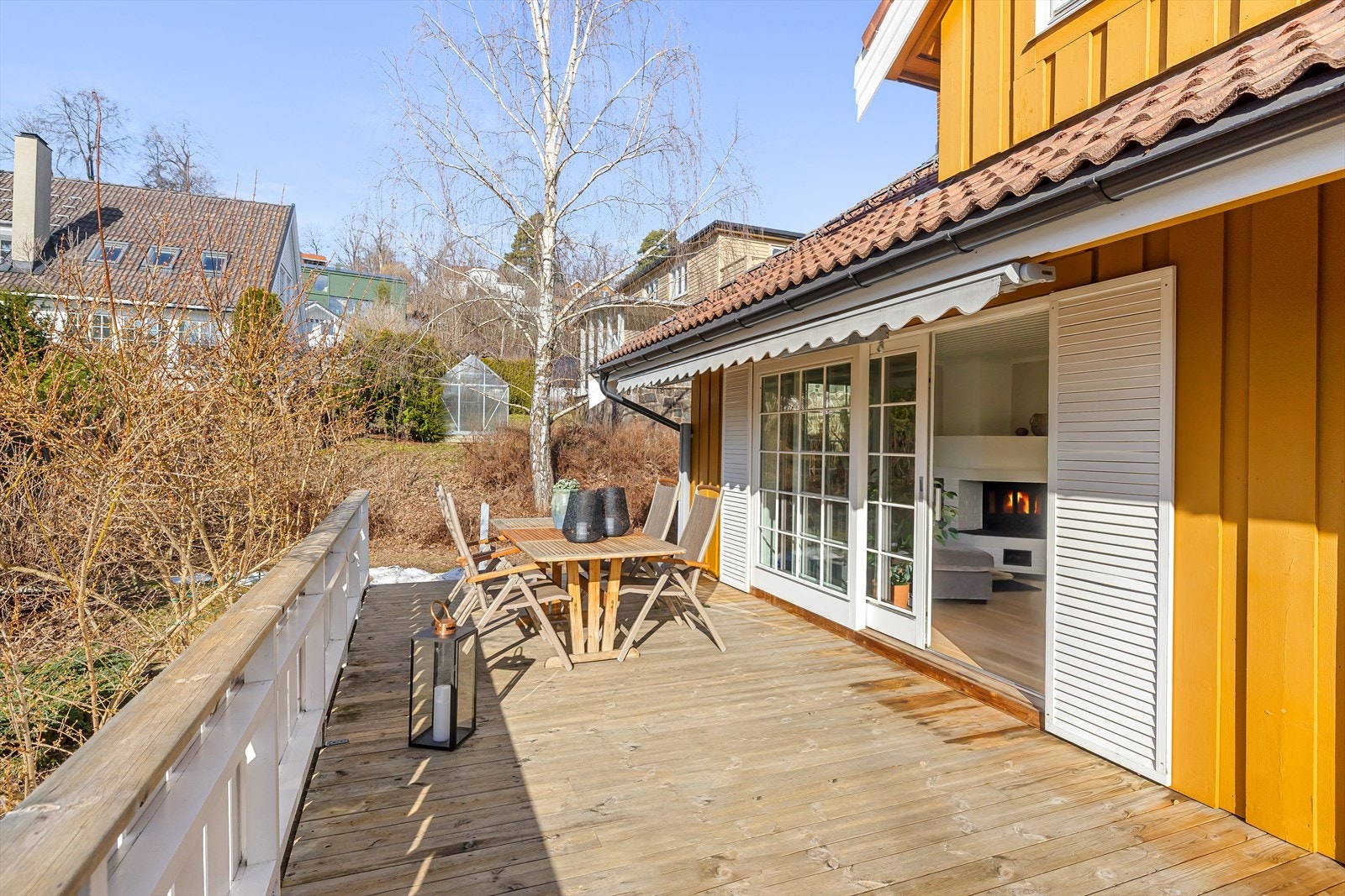 Her kan man nyte late dager med flere herlige utesoner og optimale solforhold! Galleribilde