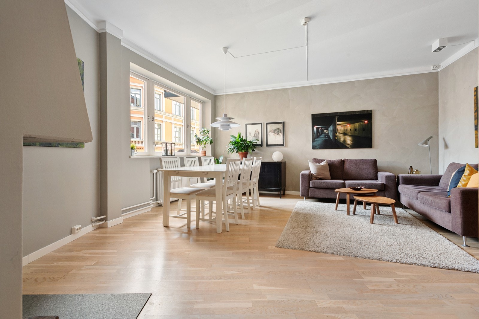 En attraktiv og lekker 3-roms leilighet med stor solrik balkong Galleribilde