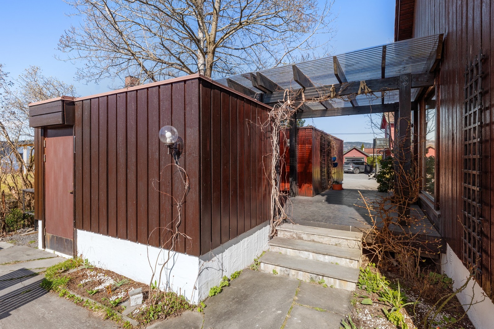 Praktisk sportsbod i forbindelse med inngangspartiet Galleribilde