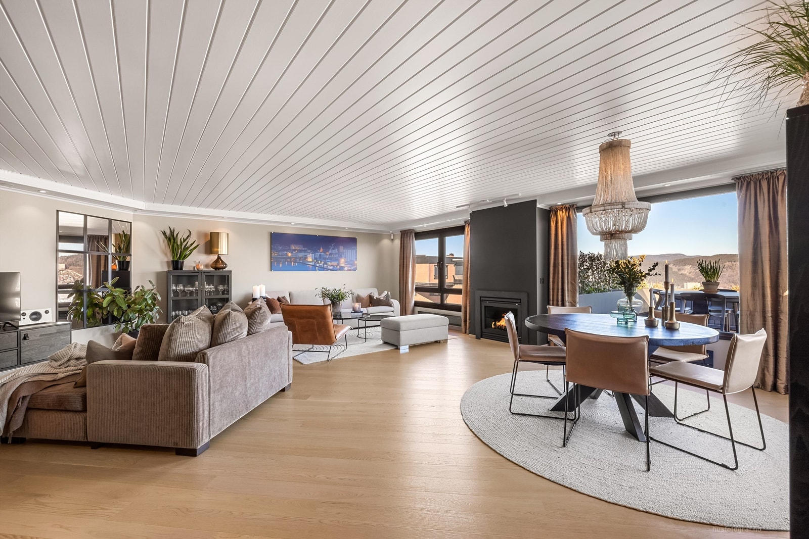 Stue med downlights i takkasse Galleribilde