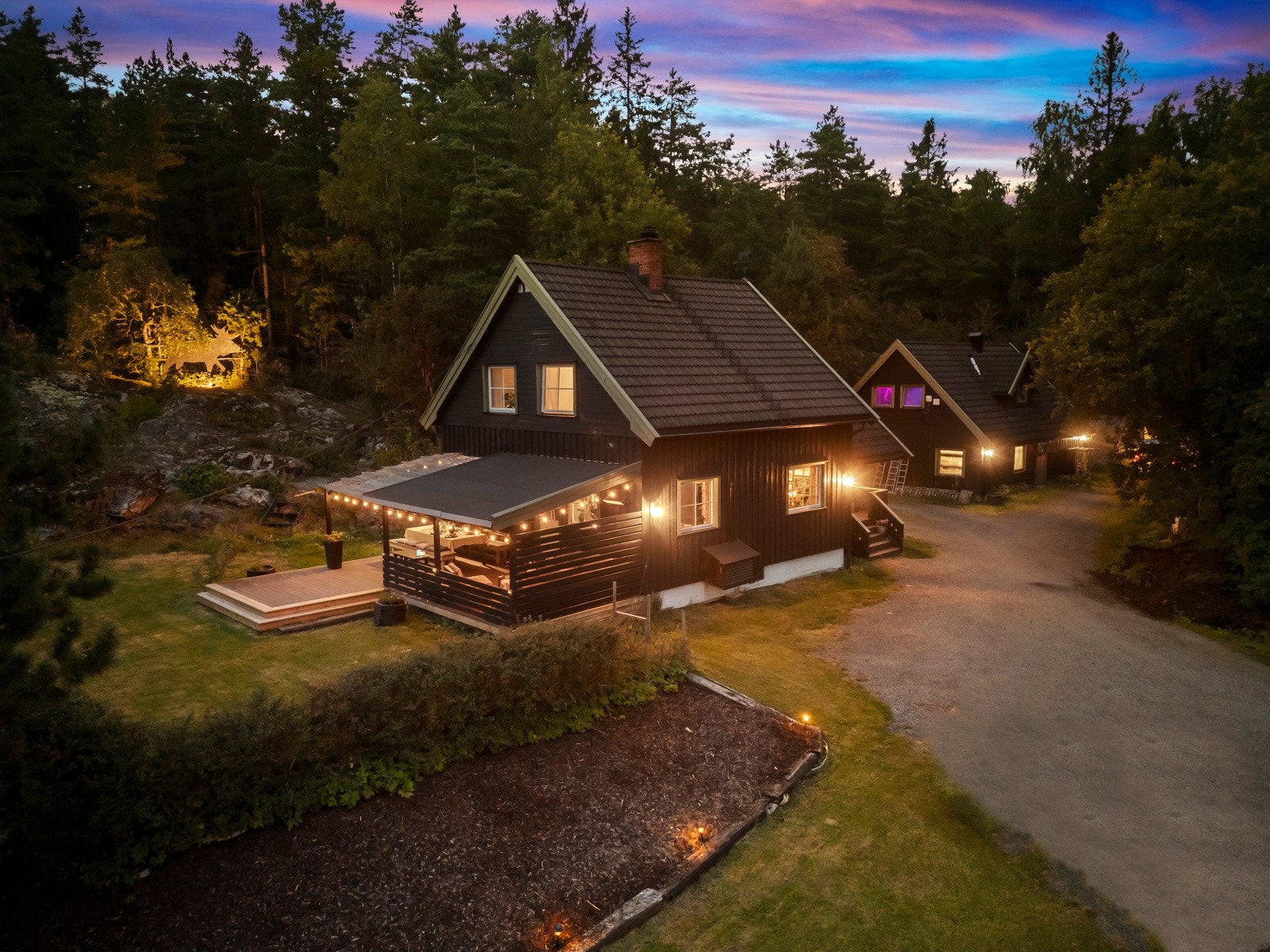 Velkommen til Sørumveien 42 - Presentert av Robert Borgås ved Privatmegleren (Tlfnr. 97076899). Galleribilde