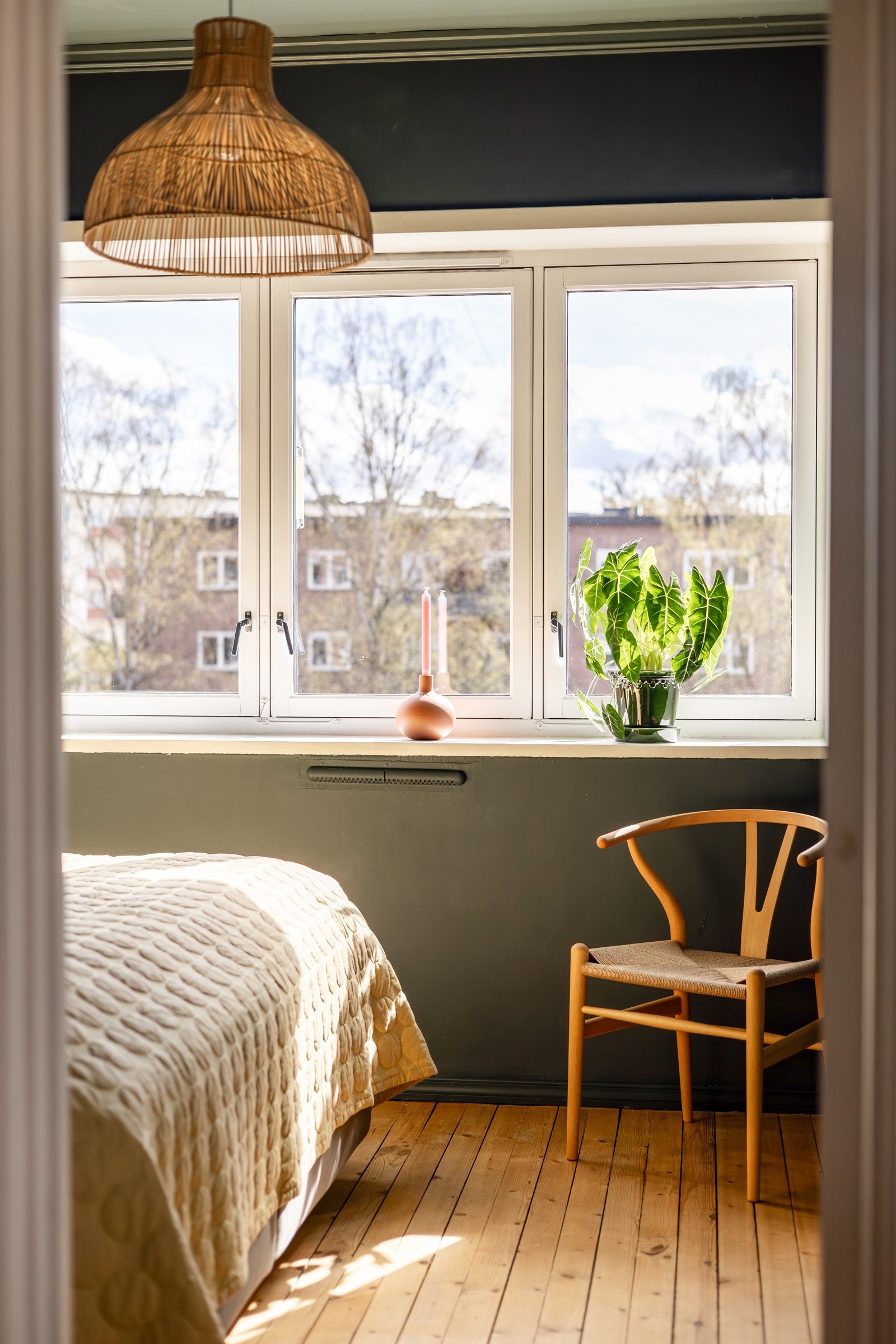 Fra stuen er det inngang til hovedsoverommet. Galleribilde