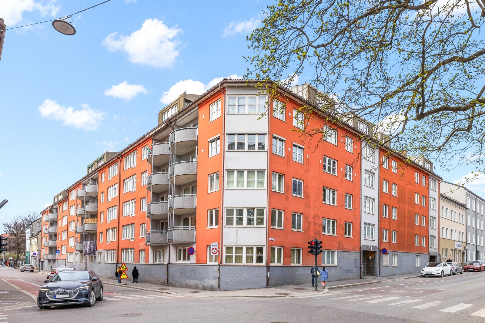 Boligen har en sentral beliggenhet på Grünerløkka. Galleribilde