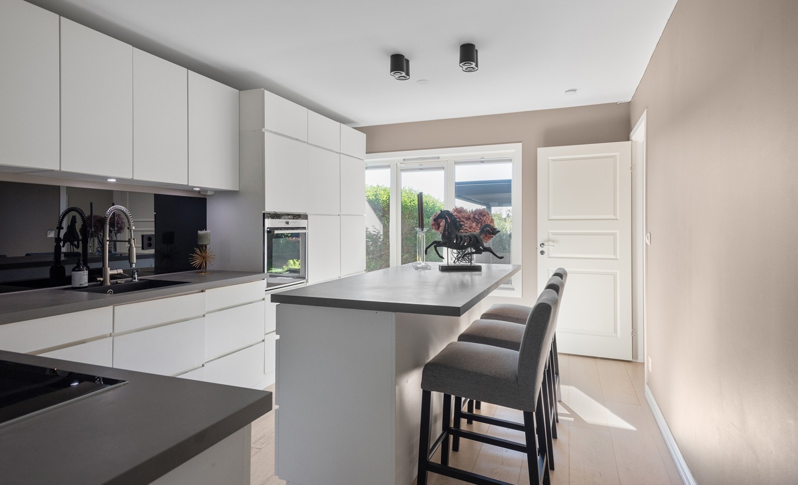 Gunstig løsning for en travel hverdag hvor frokost og middag ofte går på samlebånd. Galleribilde