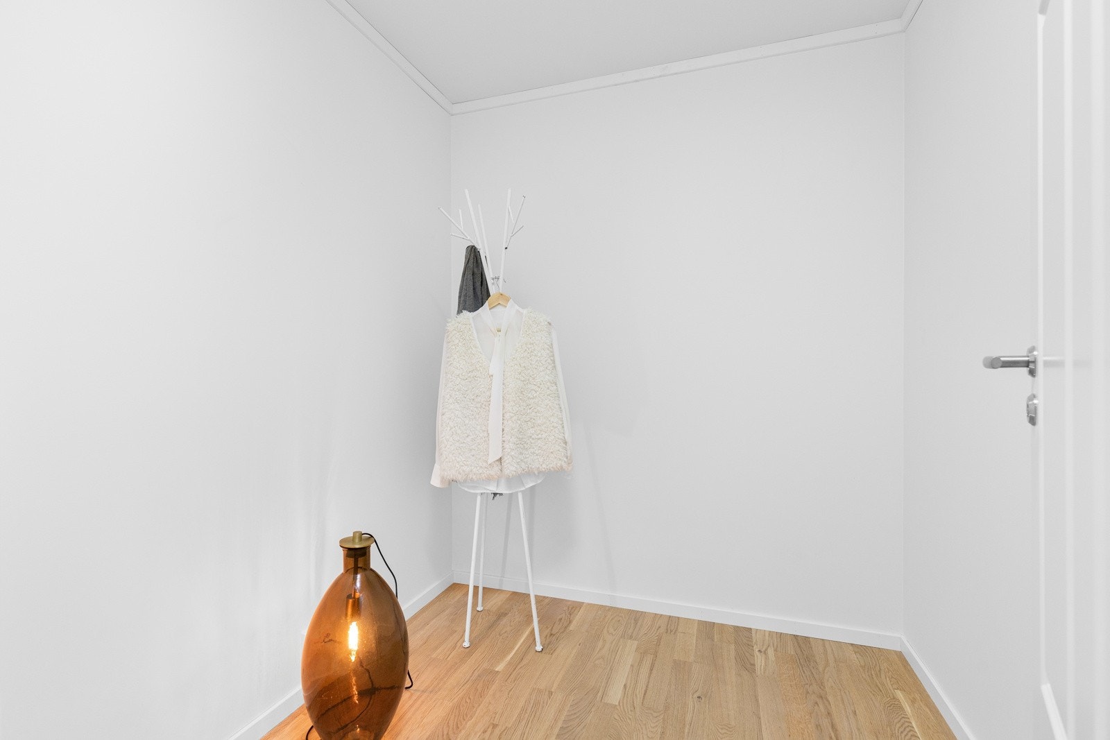Walk in closet / bod. Galleribilde