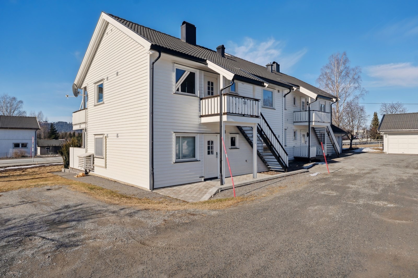 DNB har gleden av å presentere Storgata 33! Halvpart av tomannsbolig sentralt i Moelv sentrum. Galleribilde