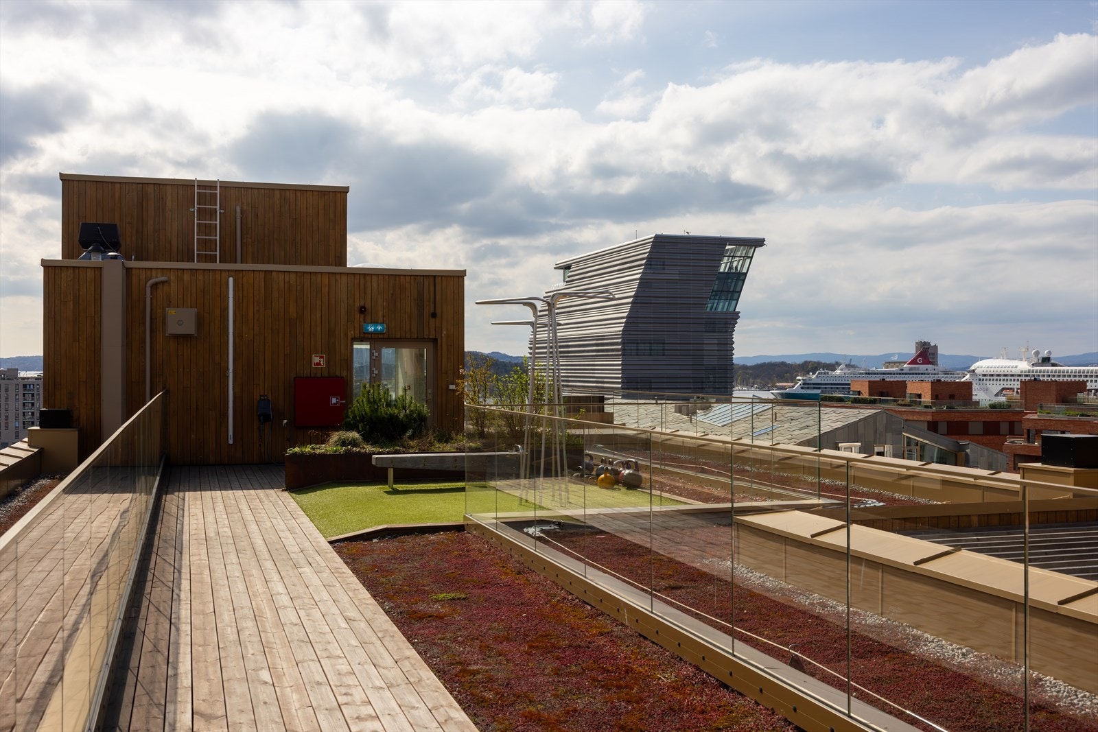 Felles takterrasse til glede for beboerne Galleribilde
